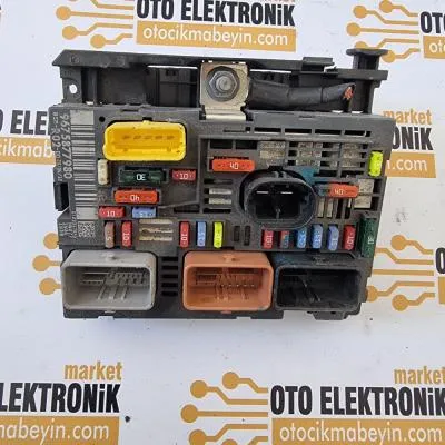 Citroen C4 C5 Sigorta Tablası ( Sigorta Kutusu ) BSM R02 00 9675877980, BSMR02009675877980