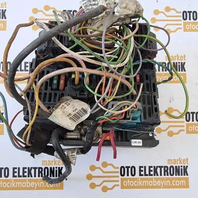 Peugeot 307 Citroen C4 Sigorta Tablası ( Sigorta Kutusu ) BSM L06-00 9658539680, BSML06-009658539680