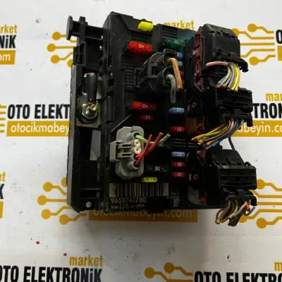 9659741780 , Peugeot 207 , Citroen C2 , C3 Sigorta Tablası Çıkma Orijinal 