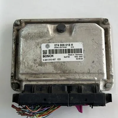 VW LT35 Transporter T4 Motor Beyni, 074 906 018 H