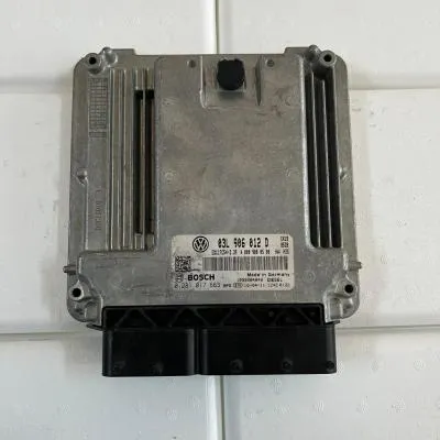 Volkswagen Passat Motor Beyni 03L 906 012 D, 03L906012D