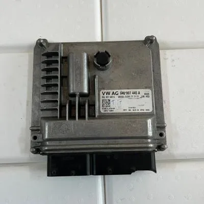 Volkswagen Golf Motor Beyni 04L 907445 A, 04L907445A